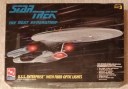 Сглобяем кораб Star Trek U.S.S.Enterprise with fiber optic lights - 1:650